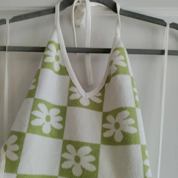 SOLD 💋 4/$14 Debut Checkerboard Daisy Halter Dress - Picture 2 of 5